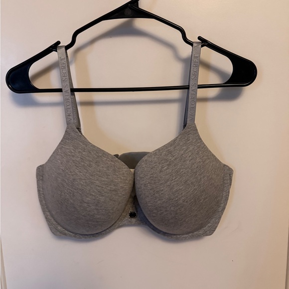 Victoria's Secret Three Pack 38DD Push Up Bras, Great Condition - Picture 8 of 11